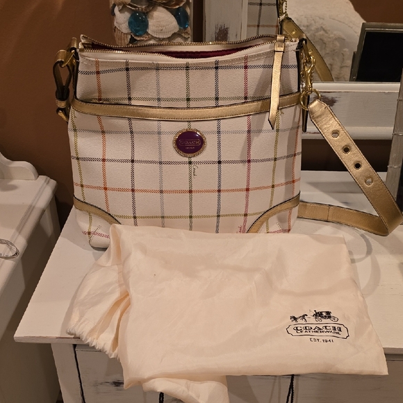 Coach Heritage Oeyton Tattersall Plaid With Gold Accents NWOT Plus Dustbag - Picture 1 of 9